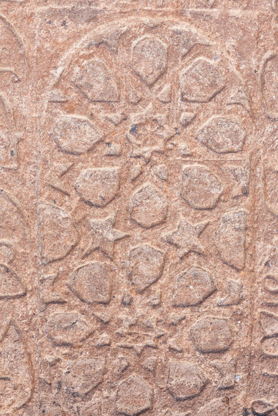 Ahlatin hautakivet ovat kuuluisia ulottuvuudestaan ja suunnittelustaan. Hautausmaa pysyy Selcuklu-aikakaudelta ja kirjataan Unescon maailmanperintöluetteloon. Ahlatin piiri, Bitlisin maakunta, Turkki. - Valokuva, kuva