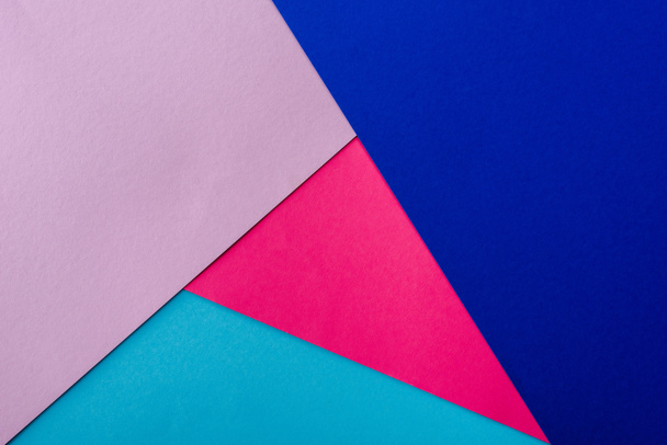 abstrakti geometrinen tausta vaaleanpunainen, sininen ja violetti paperi - Valokuva, kuva
