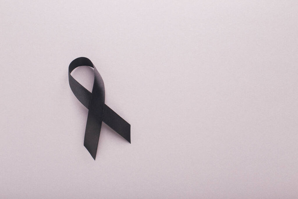 Realistic Black Awareness Ribbon Mourning Symbol of Support - Foto, imagen