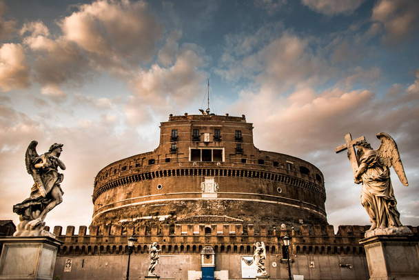 Пейзаж замка Сан-Анджело, Рим
 - Фото, изображение