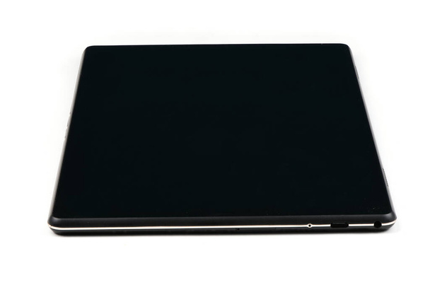 Appareil mobile tablette PC isolé sur fond blanc. Photo haute résolution. Profondeur de champ complète. - Photo, image