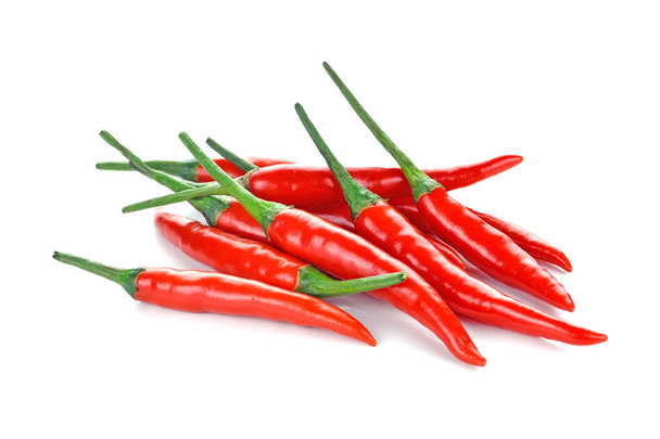 Forró piros chili paprika elszigetelt fehér alapon - Fotó, kép