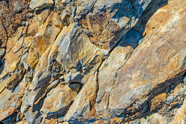 Gesteinsformen in der Natur hautnah erleben - Vektor, Bild