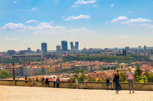 プラハ城からの美しい眺め - 写真・画像