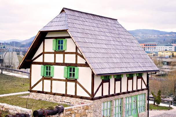 perinteinen Bosnian vanha arkkitehtuuri vintage talo tai mökki
 - Valokuva, kuva