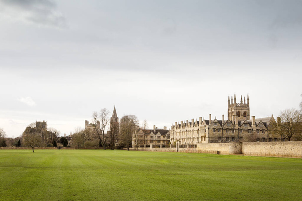 park en speeltuin van Merton College. Oxford University, Oxford, Engeland - Foto, afbeelding