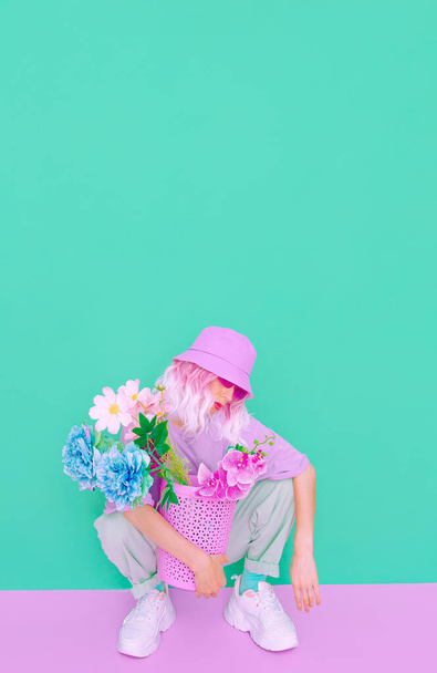 Flowers aesthetic mood. Hipster Summer Lady. Fashion concept. ideal for bloggers, websites, magazines, business owners, instagram - Fotoğraf, Görsel