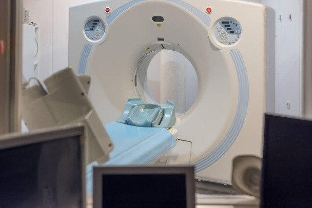sala tomografia assiale computerizzata ospedaliera - Foto, immagini