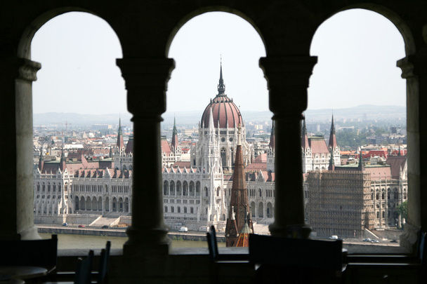 Budapeste edifício parlamentar
 - Foto, Imagem