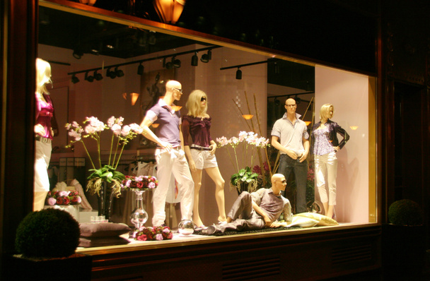 kleding winkel venster - Foto, afbeelding