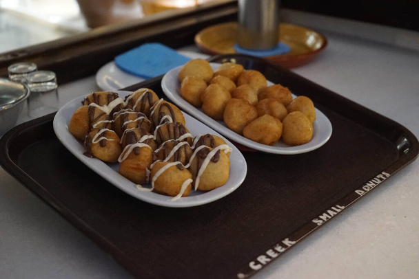 Kreikan donitseja kutsutaan loukoumades - Valokuva, kuva