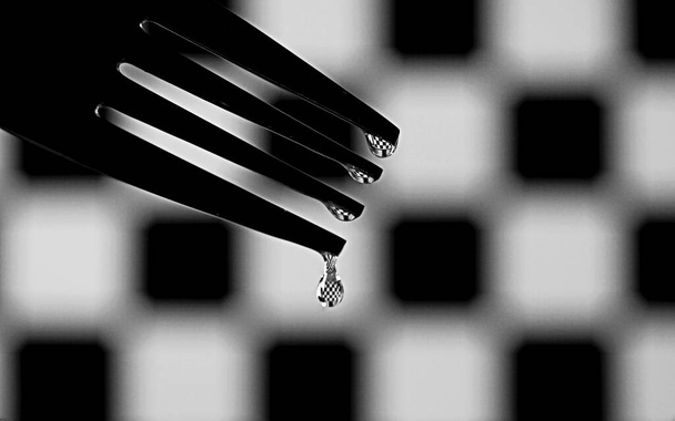 chequer, chequered, crutch, dribble, drip, drop, fork, oli, paned, prong, square, water,  - Photo, Image