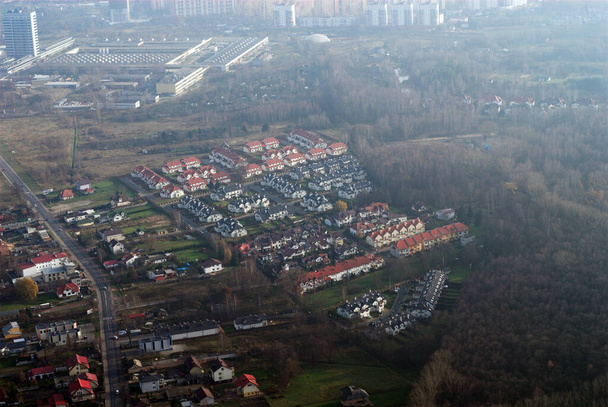bella foto aerea autunnale di Varsavia Bialoleka in Polonia - Foto, immagini