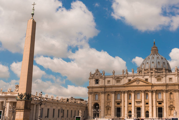 Dome of the Church of St. Peter's Square Vatican City - Fotó, kép