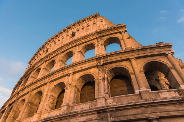 Koloseum w Rzymie, rzymski amfeteater w wysokiej rozdzielczości - Zdjęcie, obraz