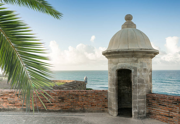 Wachturm in der Burg El Morro im alten San Juan, Puerto Rico - Foto, Bild