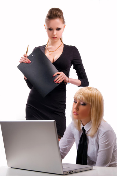 Deux femmes travaillent
 - Photo, image