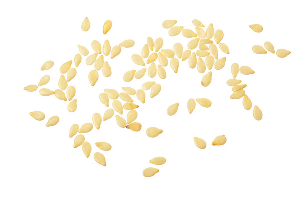 Nasiona sezamu izolowane na białym tle widok z góry. Układy płaskie - Zdjęcie, obraz
