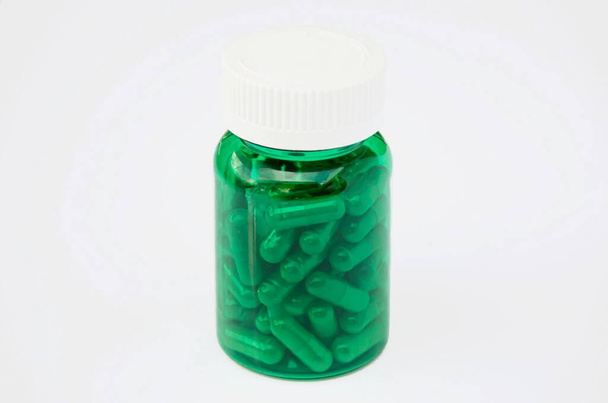 Píldoras farmacéuticas medicina & antibióticos cápsula
  - Foto, Imagen