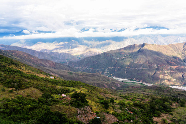 Pohled na kaňon Chicamocha v Kolumbii v pohoří And. Jižní Amerika - Fotografie, Obrázek