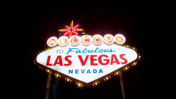 Знак Лас-Вегаса ночью
 - Кадры, видео