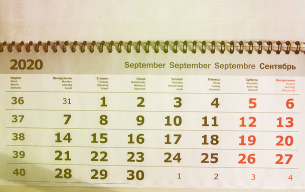 Planowanie wrzesień 2020 Kalendarz biznesowy papier ścienny koncepcja biznesu. - Zdjęcie, obraz