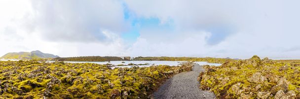 Blaue Lagune - berühmtes isländisches Heilbad und geothermisches Kraftwerk (p - Foto, Bild