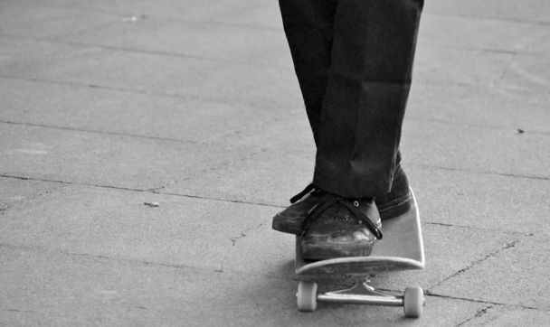 Skateboard dans le skate park
 - Photo, image