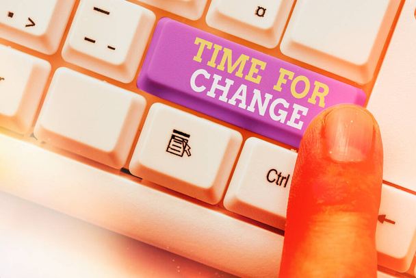 Segno di testo che mostra Time For Change. Foto concettuale agire nuovi inizi cambiamento di vita e miglioramento. - Foto, immagini