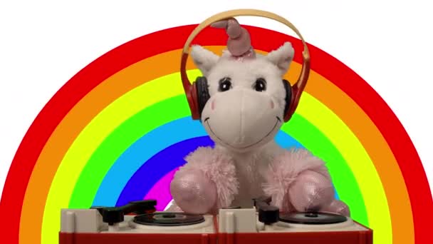 Giocattolo unicorno djing con arcobaleno - Filmati, video