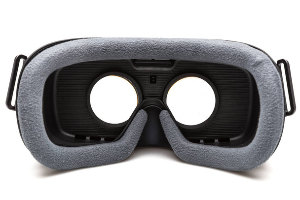 Gafas de realidad virtual gafas de realidad virtual, aisladas sobre fondo blanco
 - Foto, Imagen