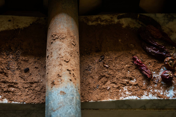 Шлифовка какао-бобов с перцем чили
 - Фото, изображение