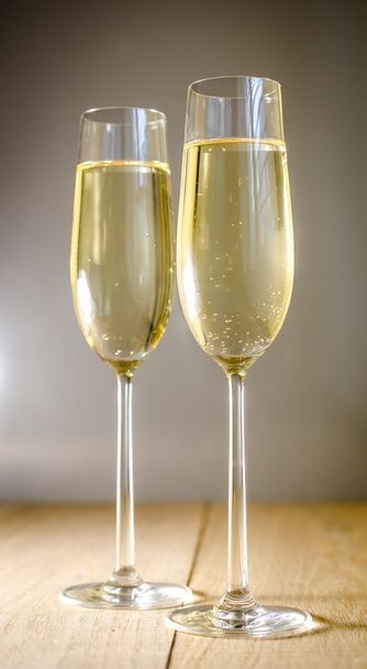 Two glasses of champagne - Фото, изображение