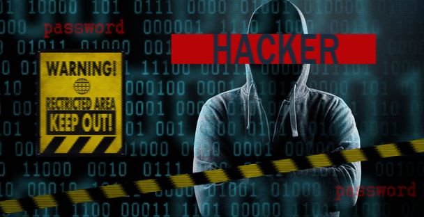 Hacker εκτυπώνει έναν κώδικα σε ένα πληκτρολόγιο laptop για να σπάσει σε έναν κυβερνοχώρο - Φωτογραφία, εικόνα