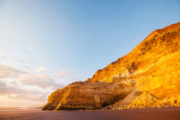 Krásný západ slunce na Ocean Beach, Nový Zéland. Inspirující přírodní a cestovní pozadí - Fotografie, Obrázek