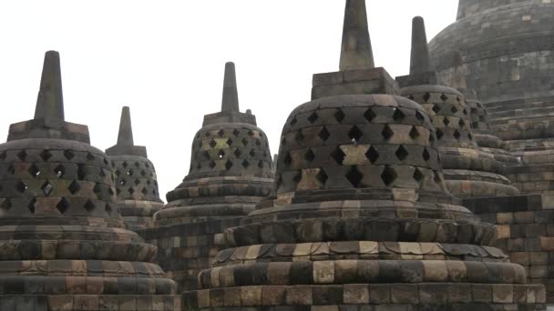 Pan z Borobudur z 9. století Mahayana buddhistický chrám v Magelang, Střední Jáva, Indonésie - Záběry, video