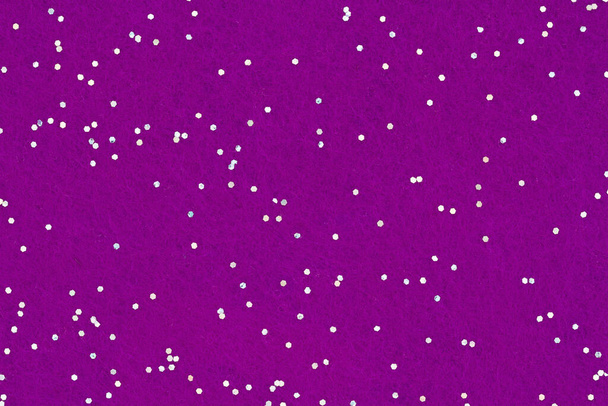 Σκούρο μωβ τσόχα υφή ύφασμα με glitter closeup φόντο με αντίγραφο χώρο για μήνυμα ή να χρησιμοποιήσετε ως υφή  - Φωτογραφία, εικόνα