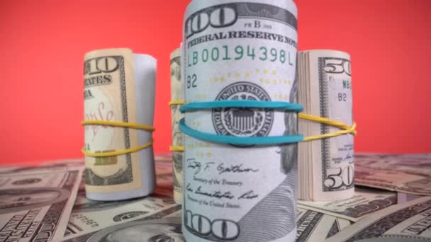 Rolo de notas de dólar em vermelho
 - Filmagem, Vídeo