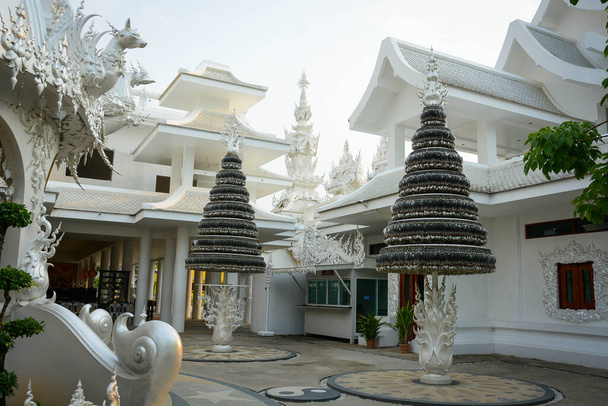 Таиланд. Чан Рай. Прекрасный вид на Белый Храм - Фото, изображение