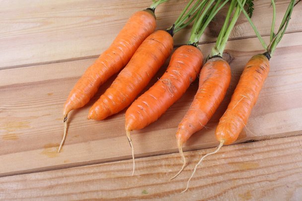 Close up of ripe fresh carrots - Foto, imagen
