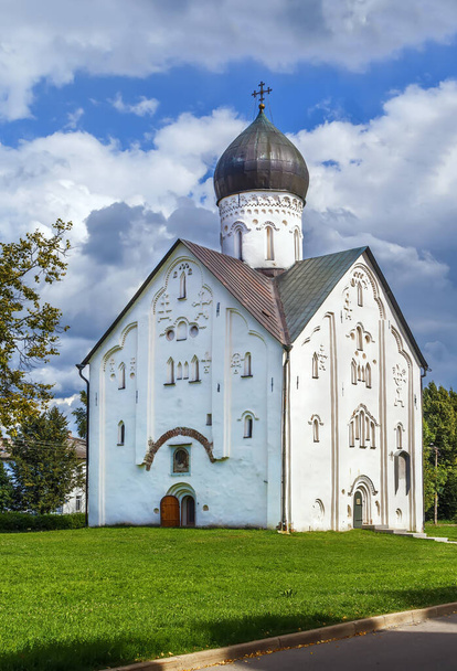 Chiesa della Trasfigurazione del nostro Salvatore in via Ilyina fu costruita nel 1374 a Veliky Novgorod, Russia. - Foto, immagini