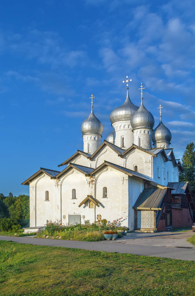 Kerk van Boris en Gleb in Plotnickom werd gebouwd in 1536 in Veliky Novgorod, Rusland - Foto, afbeelding