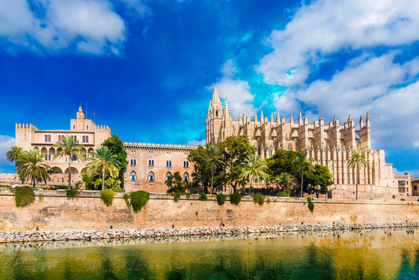 The gothic Cathedral and medieval La Seu in Palma de Mallorca islands, Spain - Photo, Image