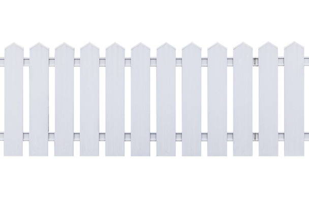 Білий дерев'яний паркан ізольований на білому тлі
 - Фото, зображення