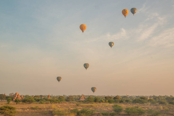 Myanmar. Bagan. A beautiful view of Balloons in city sunrise. - Fotografie, Obrázek