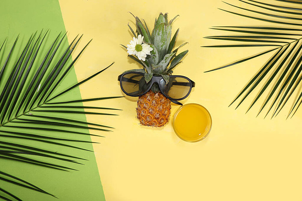 Tropical fruits, grapefruit, orange, lemon on a yellow background, healthy food, summer banner. Minimal relaxation concept. Place for text, flat lay.The concept of healthy and natural food. Vitamins C - Foto, immagini
