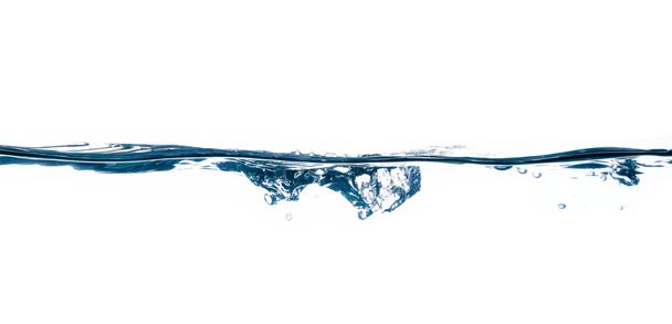 Picie wody i abstrakcyjna fala wodna izolowana na białym tle - Zdjęcie, obraz