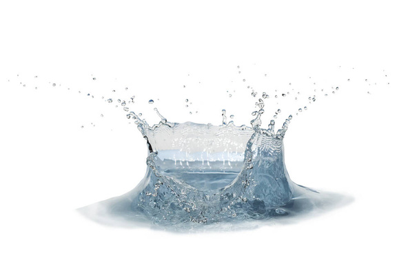 Blauw water, waterdruppel plons geïsoleerd op witte achtergrond - Foto, afbeelding