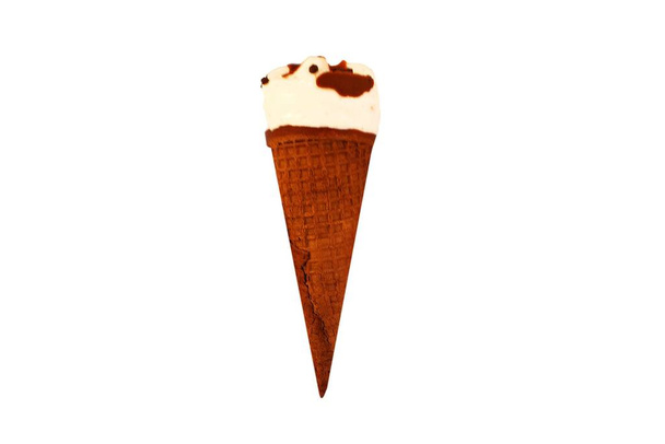白を基調としたチョコレート風味のアイスクリームコーン - 写真・画像