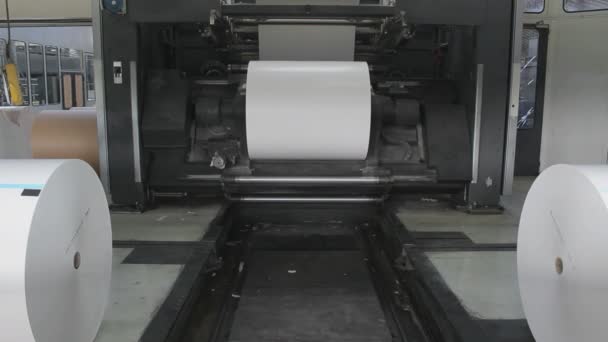 material de primer plano de impresión industrial de folletos y revistas
 - Metraje, vídeo